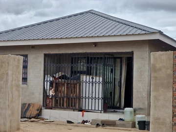 5 Bedroom House