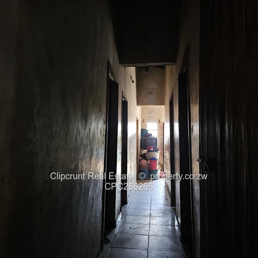 Glen Norah C House For Sale