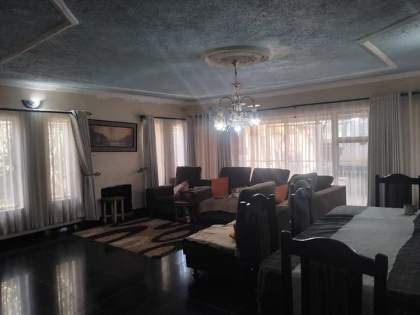 5 Bedroom House