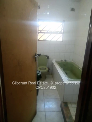 Madokero House To Let