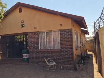 5 Bedroom House