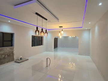 3 Bedroom Flat & Apartment
