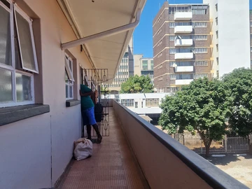 Flat & Apartment